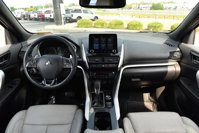 Used 2022 Mitsubishi Eclipse Cross SEL AWD/4WD image 7