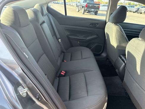 Used 2025 Nissan Altima 2.5 SV image 16