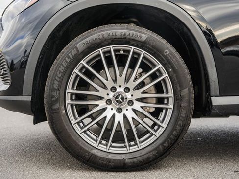 Certified 2024 Mercedes-Benz GLC 300 4MATIC image 19