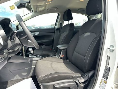 Used 2024 Kia Forte LXS FWD image 15