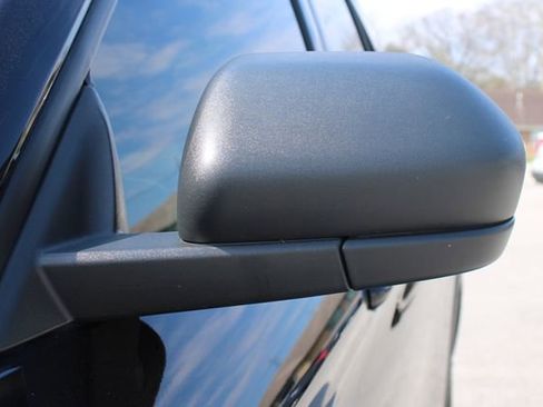 Used 2020 Ford Explorer XLT w/ Equipment Group 202A image 7