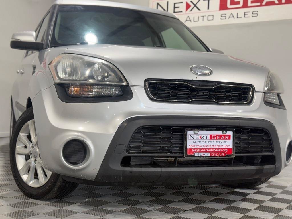 Used 2013 Kia Soul + FWD image 3