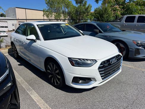 Used 2023 Audi A4 2.0T Premium w/ Convenience Package AWD/4WD image 3