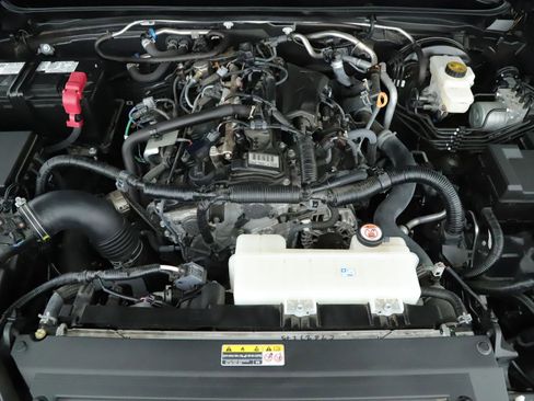 Used 2024 Toyota Tacoma 4x4 Double Cab image 17