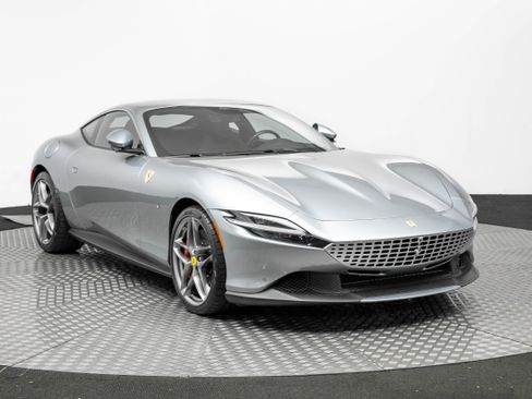 Certified 2024 Ferrari Roma image 11