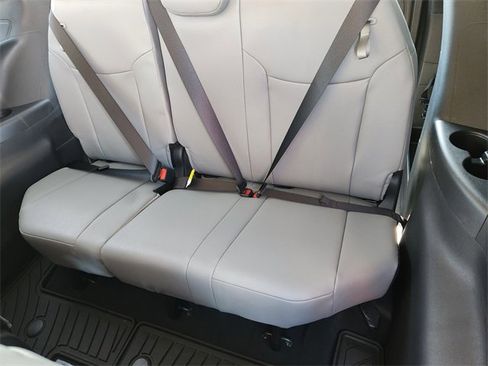 New 2026 Toyota Sienna XLE image 20