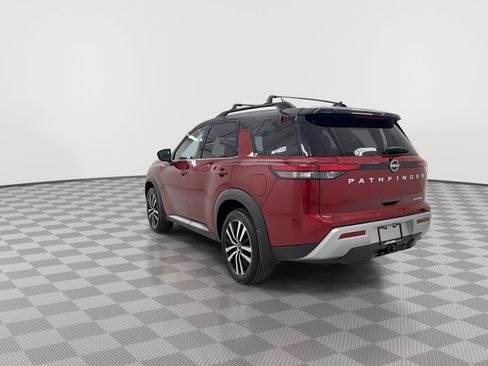 Certified 2025 Nissan Pathfinder Platinum image 8