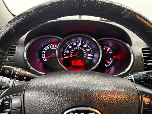 Used 2013 Kia Sorento EX w/ EX V6 Premium Pkg image 28