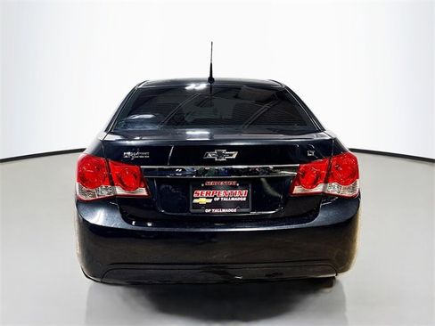 Used 2014 Chevrolet Cruze LT image 8