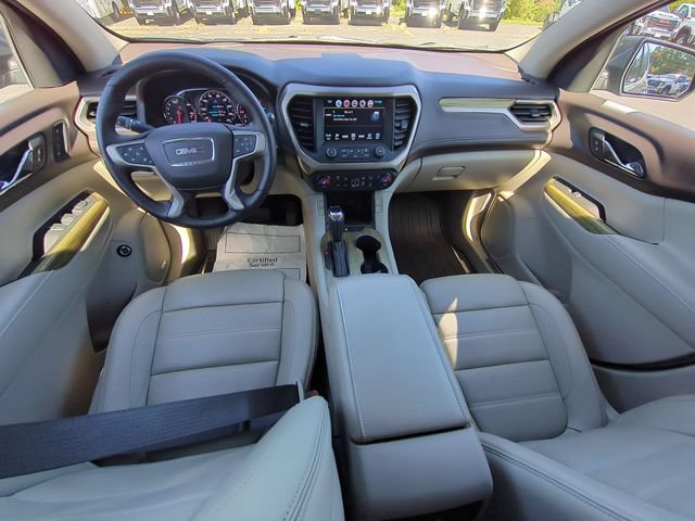 Used 2017 GMC Acadia Denali w/ Technology Package AWD/4WD image 32