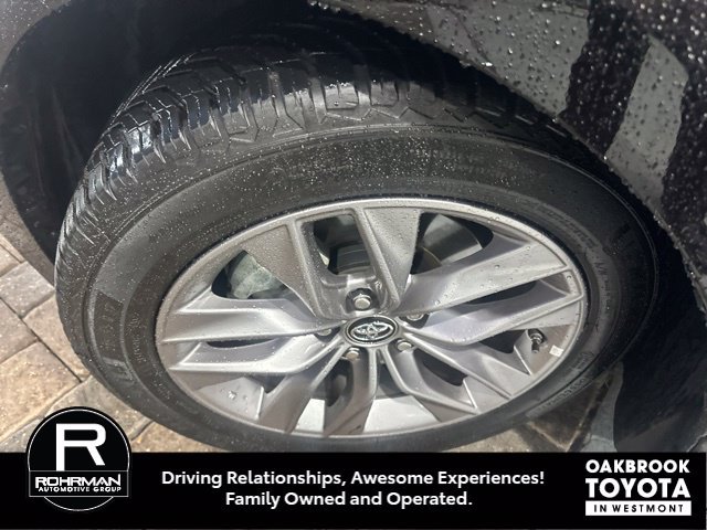 Certified 2019 Toyota Avalon XLE w/ Moonroof Package FWD image 5