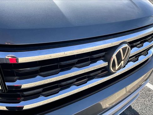 Used 2021 Volkswagen Atlas Cross Sport SE image 27
