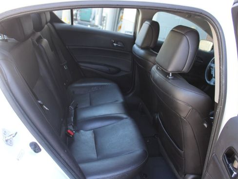 Used 2018 Acura ILX FWD image 13