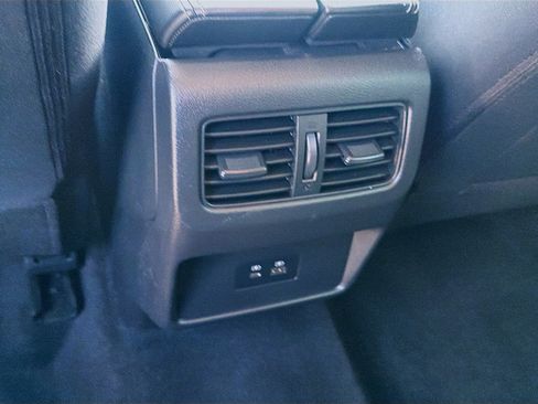 Used 2023 Nissan Rogue SV FWD image 20
