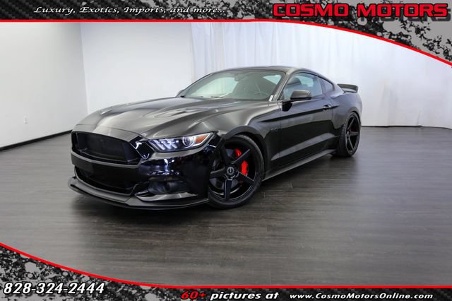 Used 2017 Ford Mustang GT Premium w/ GT Performance Package RWD image 1
