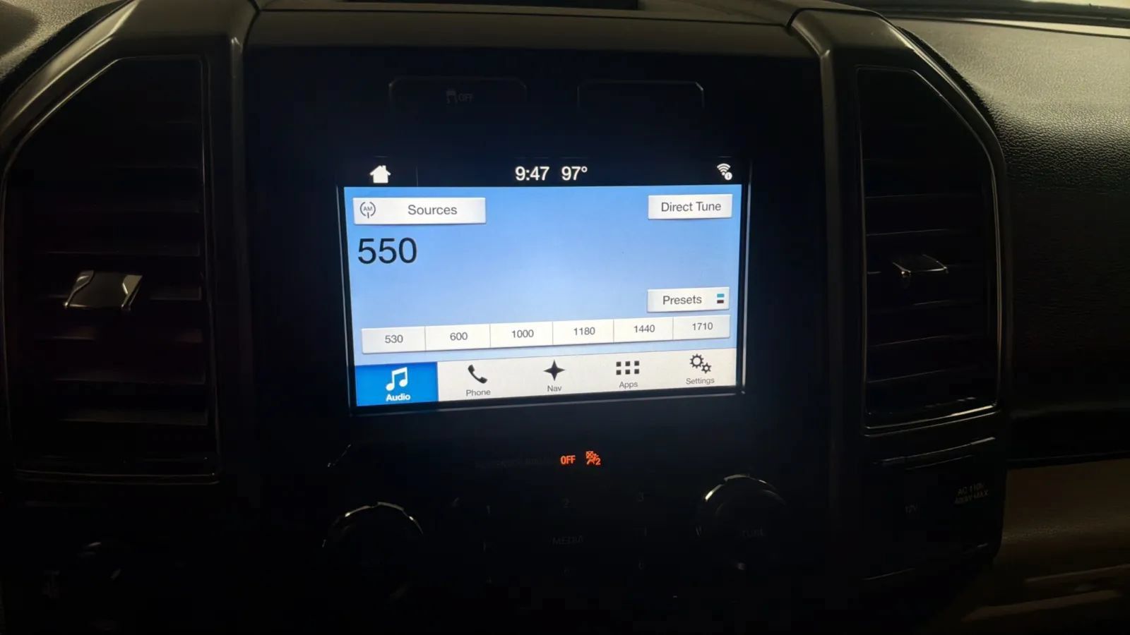 Used 2017 Ford F150 XLT w/ Equipment Group 302A Luxury AWD/4WD image 13