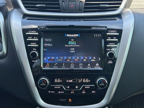 Used 2016 Nissan Murano Platinum w/ Platinum Technology Package FWD image 22