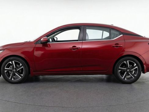 Used 2025 Nissan Sentra SV image 5