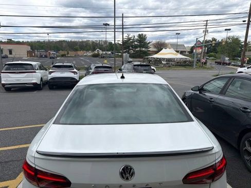 Used 2020 Volkswagen Passat 2.0T R-Line FWD image 6