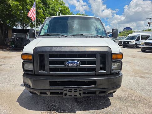 Used 2011 Ford E-250 and Econoline 250 RWD image 8
