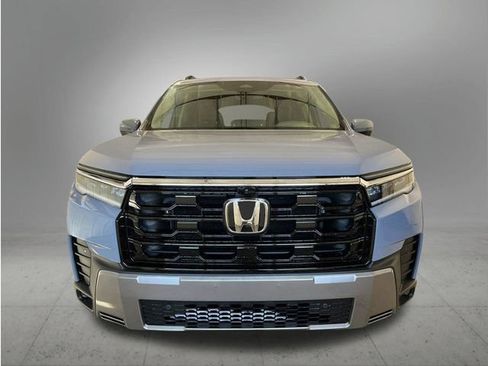 New 2026 Honda Pilot Touring image 10