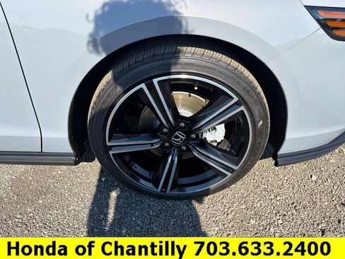 Used 2025 Honda Accord Sport image 29