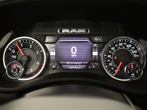 Used 2019 RAM 2500 Laramie AWD/4WD image 27
