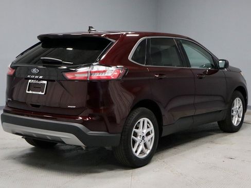 Certified 2024 Ford Edge SEL w/ Convenience Package image 12
