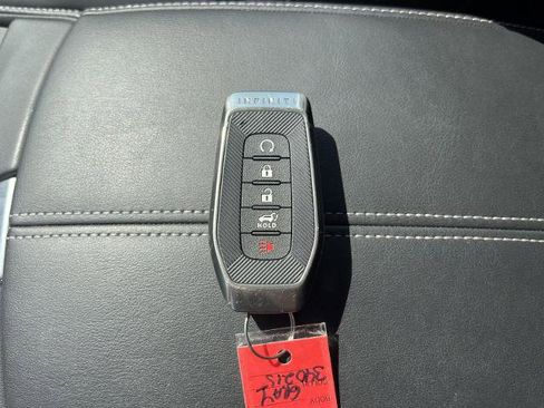 Certified 2025 INFINITI QX60 Luxe image 22