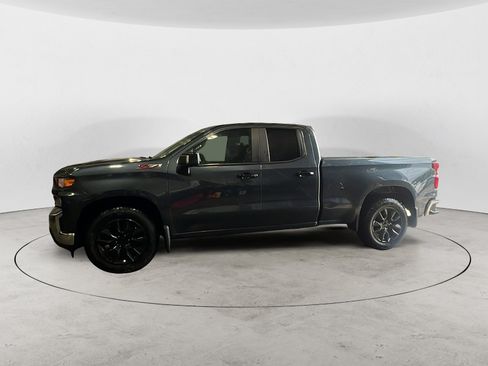 Used 2019 Chevrolet Silverado 1500 W/T w/ WT Safety Package AWD/4WD image 3