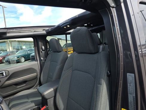 Used 2025 Jeep Wrangler Unlimited Sahara w/ Safety Group image 20