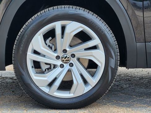 Certified 2023 Volkswagen Atlas SE AWD/4WD image 9