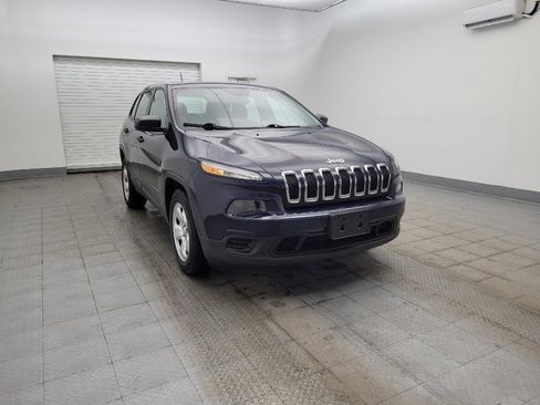 Used 2015 Jeep Cherokee Sport image 13