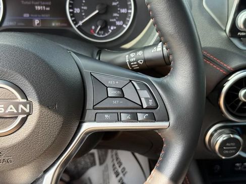 Used 2024 Nissan Sentra SR w/ SR Premium Package FWD image 21