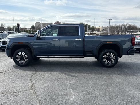 New 2026 GMC Sierra 2500 Denali w/ Denali Reserve Package image 11
