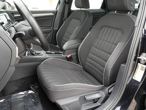 Used 2024 Volkswagen Jetta Sport image 13