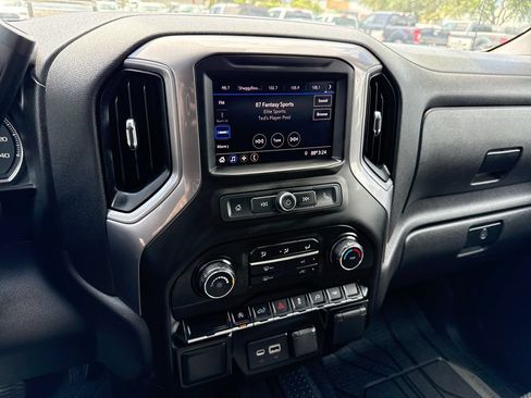 Used 2021 Chevrolet Silverado 1500 Custom w/ Safety Confidence Package RWD image 18