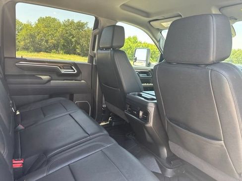 Used 2026 Chevrolet Silverado 3500 LT w/ Safety Package AWD/4WD image 25
