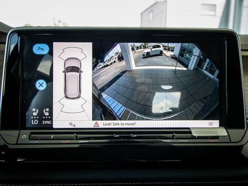 New 2026 Volkswagen Atlas SE FWD image 46
