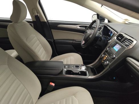 Used 2018 Ford Fusion S image 21