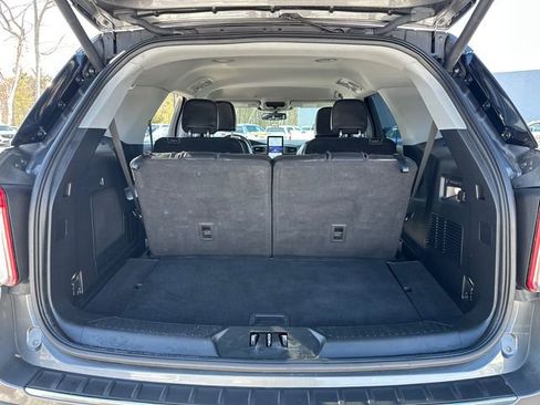 Used 2022 Ford Explorer Limited w/ Limited Technology Package image 13