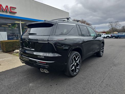 New 2026 Chevrolet Traverse High Country w/ LPO, Floor Liner Package AWD/4WD image 3