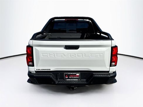 Used 2025 Chevrolet Colorado Z71 w/ Midnight Edition image 6