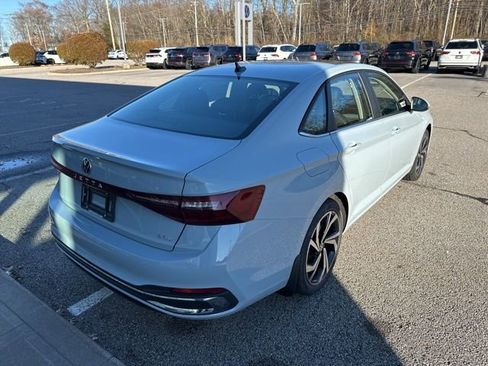 New 2026 Volkswagen Jetta SEL image 7