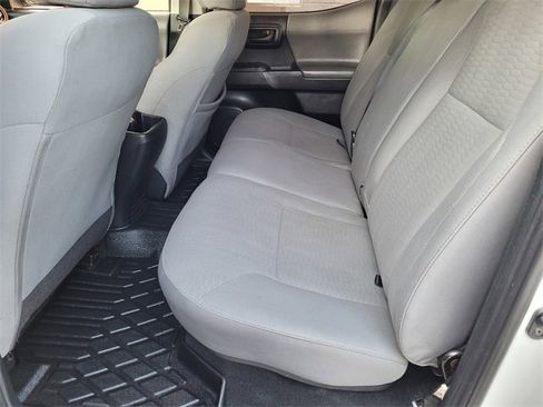 Certified 2018 Toyota Tacoma SR image 18