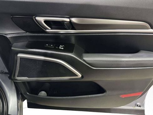 Used 2025 Kia Telluride S FWD image 60