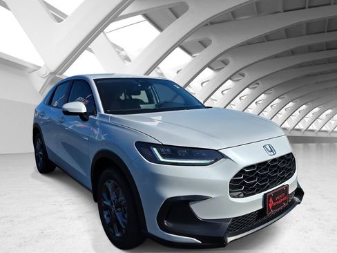 New 2026 Honda HR-V LX image 1