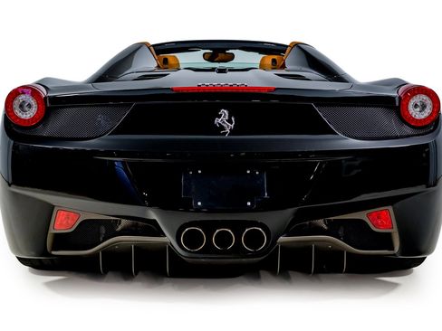 Used 2014 Ferrari 458 Spider image 18