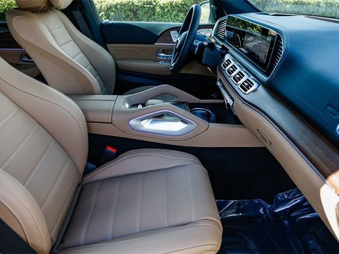 New 2025 Mercedes-Benz GLE 580 4MATIC image 17