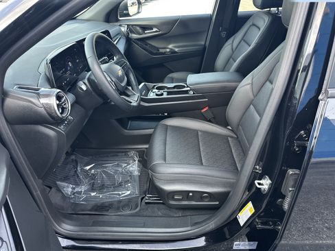 Certified 2026 Chevrolet Equinox LT w/ Convenience Package II AWD/4WD image 9